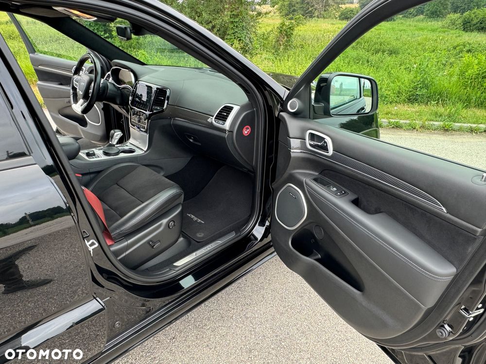 Jeep Grand Cherokee 6.4 V8 SRT8 - 12