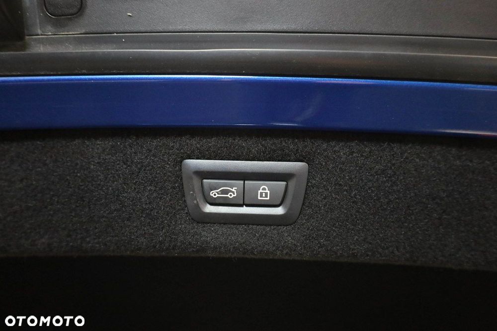 BMW Seria 8 - 19