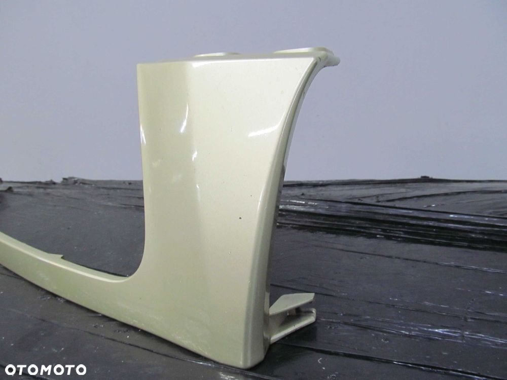 SUBARU FORESTER II LISTWA POD LAMPE HOKEJ PRAWA 93H 02/06 - 2