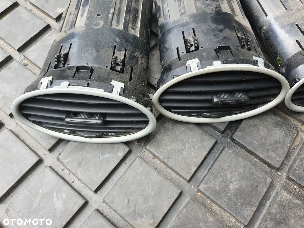 FORD FOCUS MK2 KRATKI NAWIEWU WLOTY POWIETRZA 4M51-A014L21 POSIADAM 7 SZT - 4