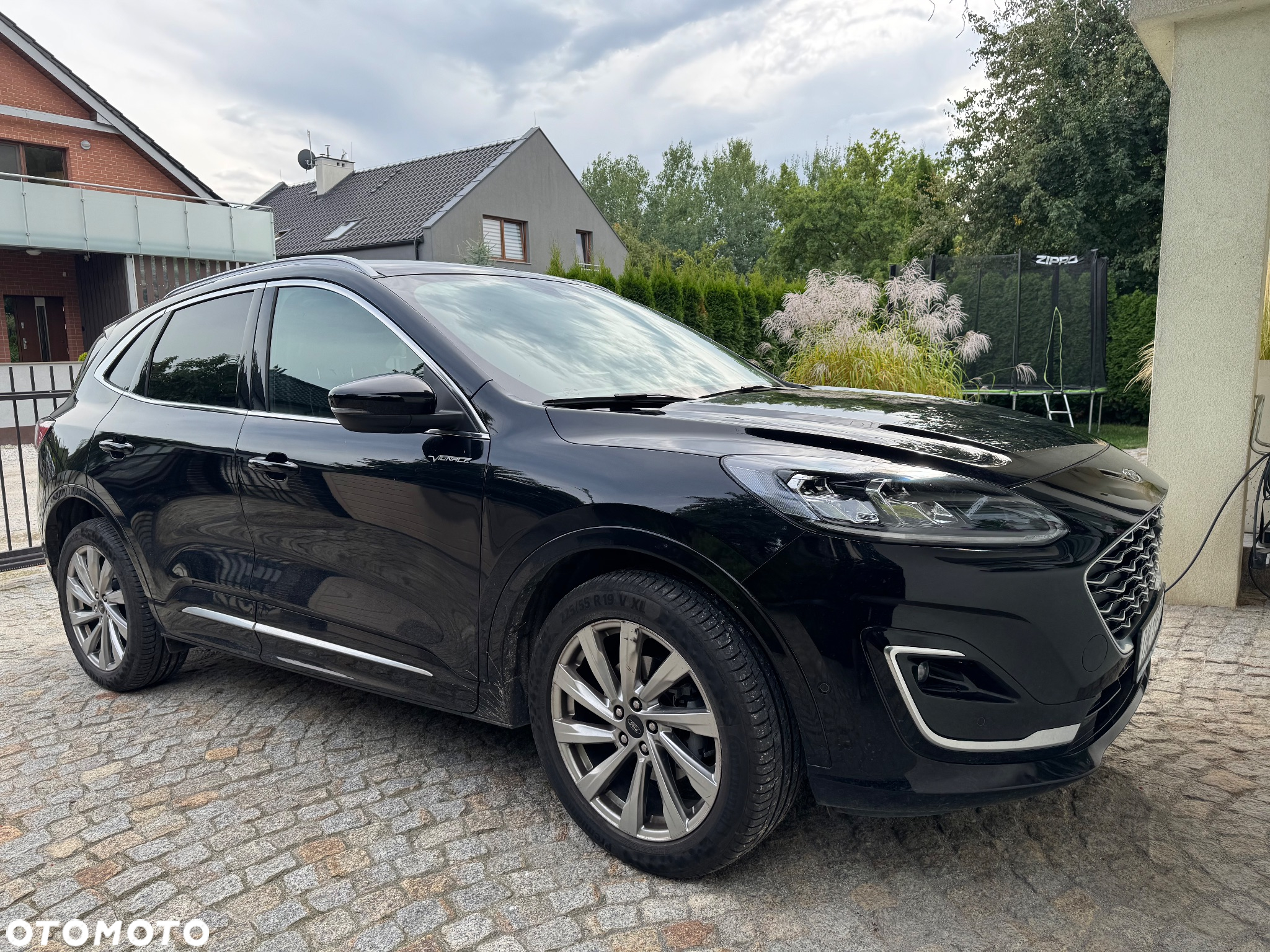 Ford Kuga 2.5P PHEV FWD Vignale - 4