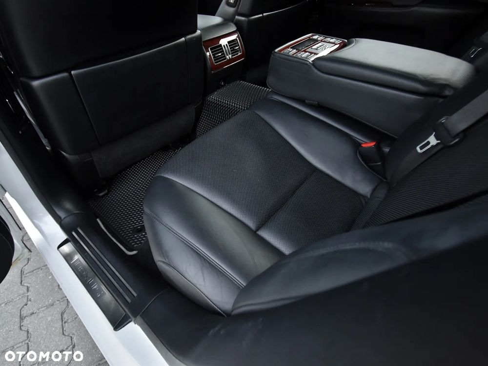 Lexus LS 600h Superior - 22