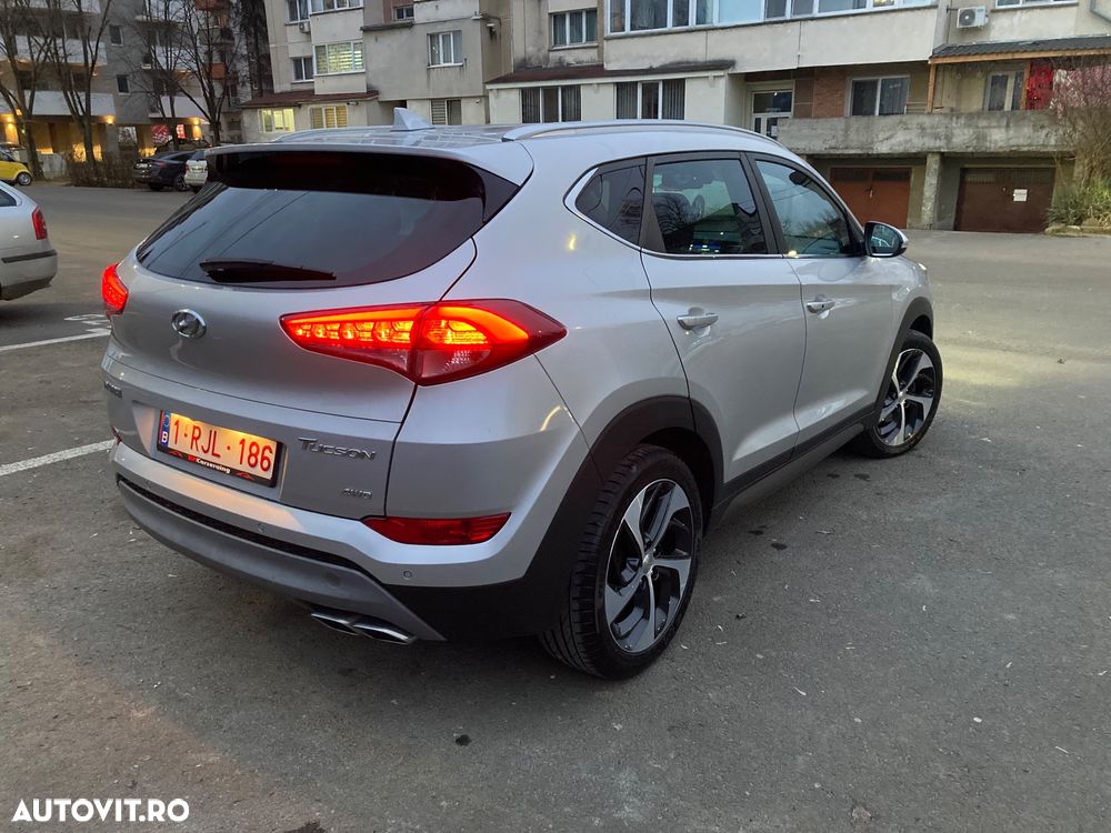 Hyundai Tucson 2.0 CRDI 4WD Premium - 5