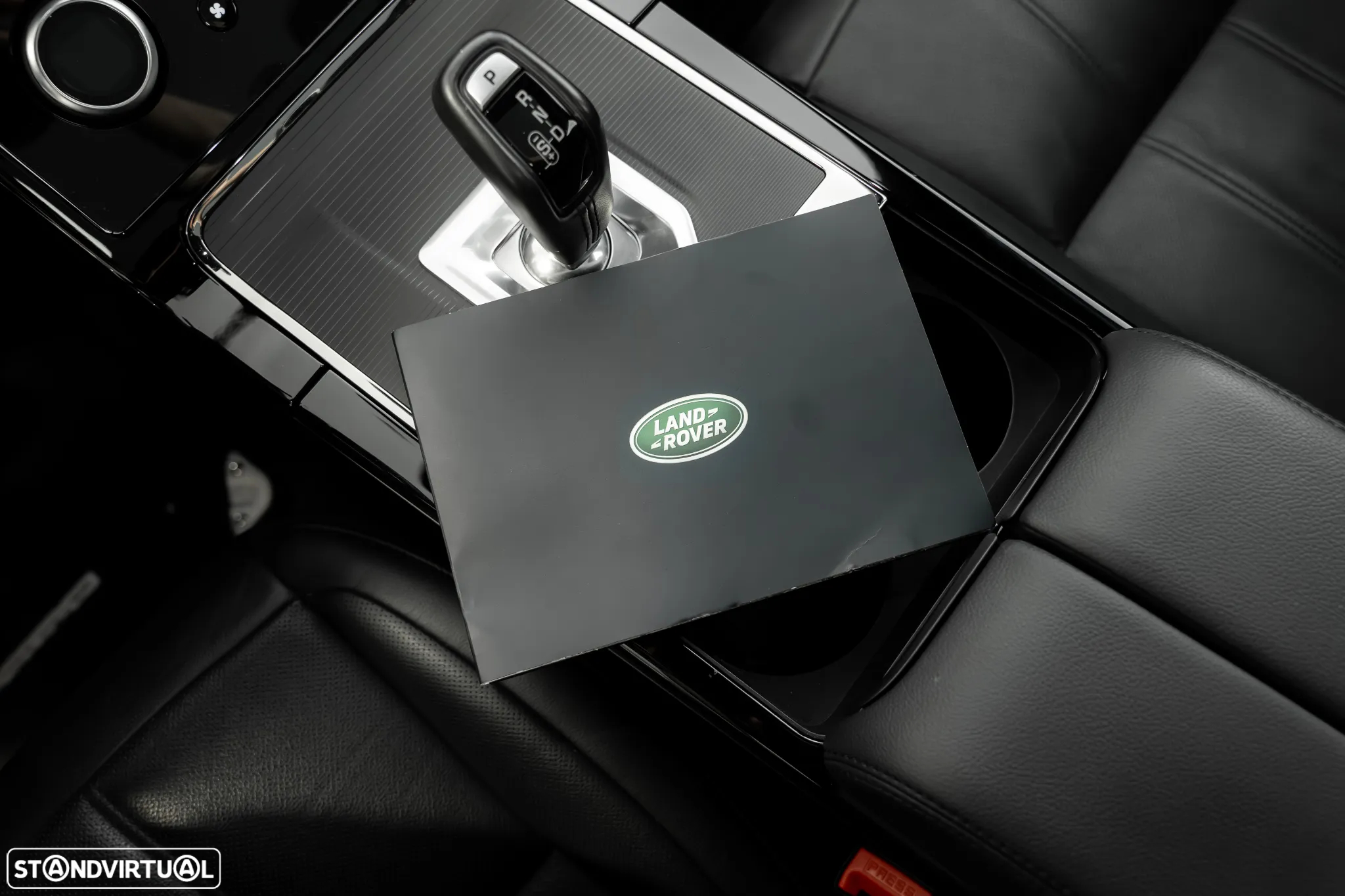 Land Rover Range Rover Evoque 1.5 P300e AWD R-Dynamic Auto - 23