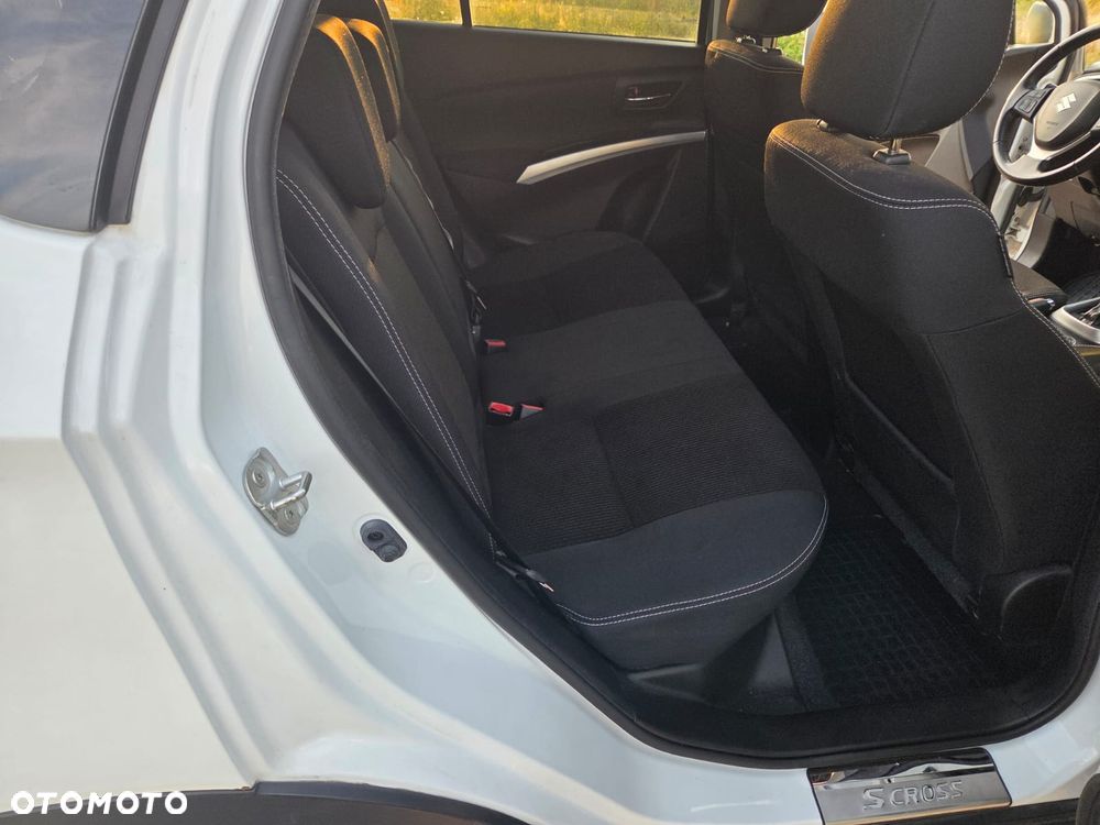 Suzuki SX4 S-Cross 1.4 T Premium 4WD - 9