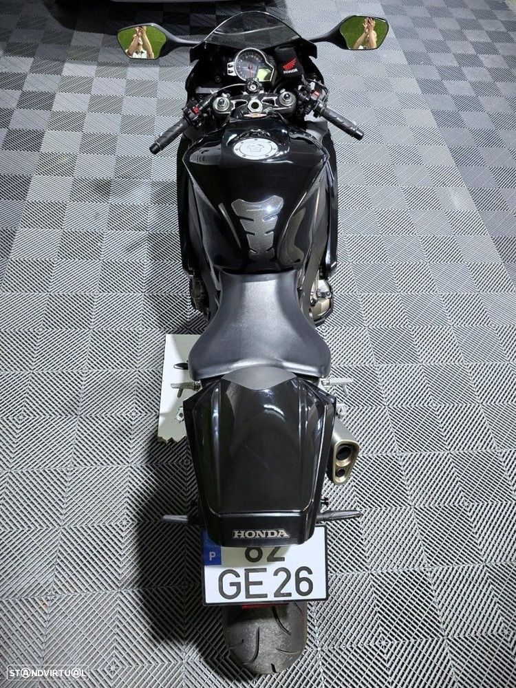 Honda CBR 1000 RR Fireblade - 11