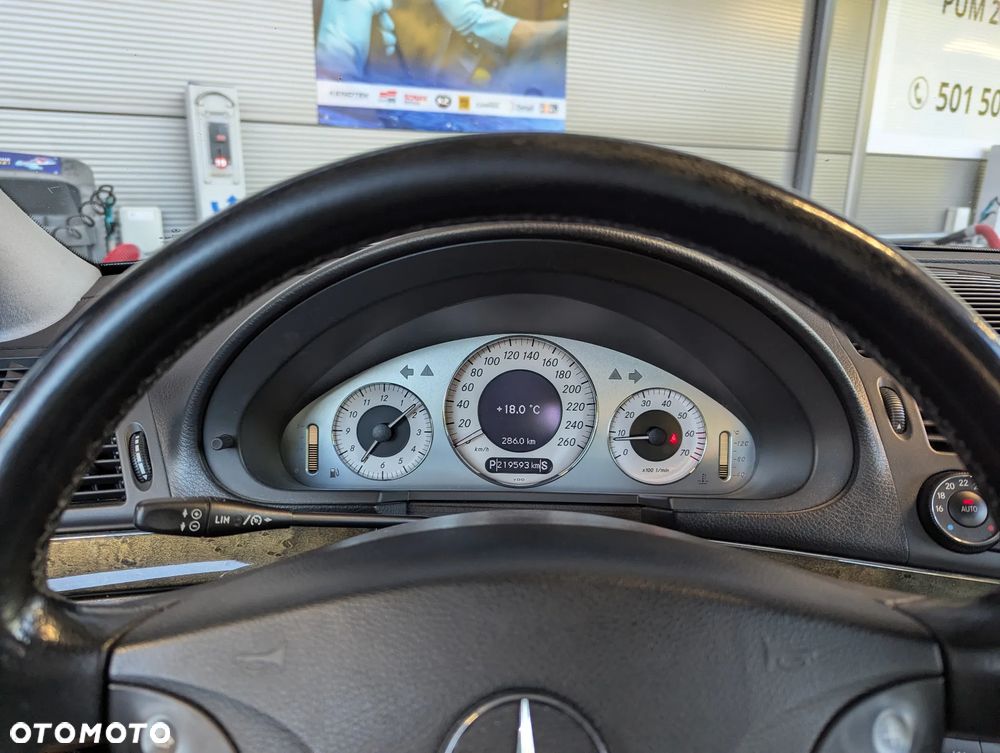 Mercedes-Benz Klasa E - 11