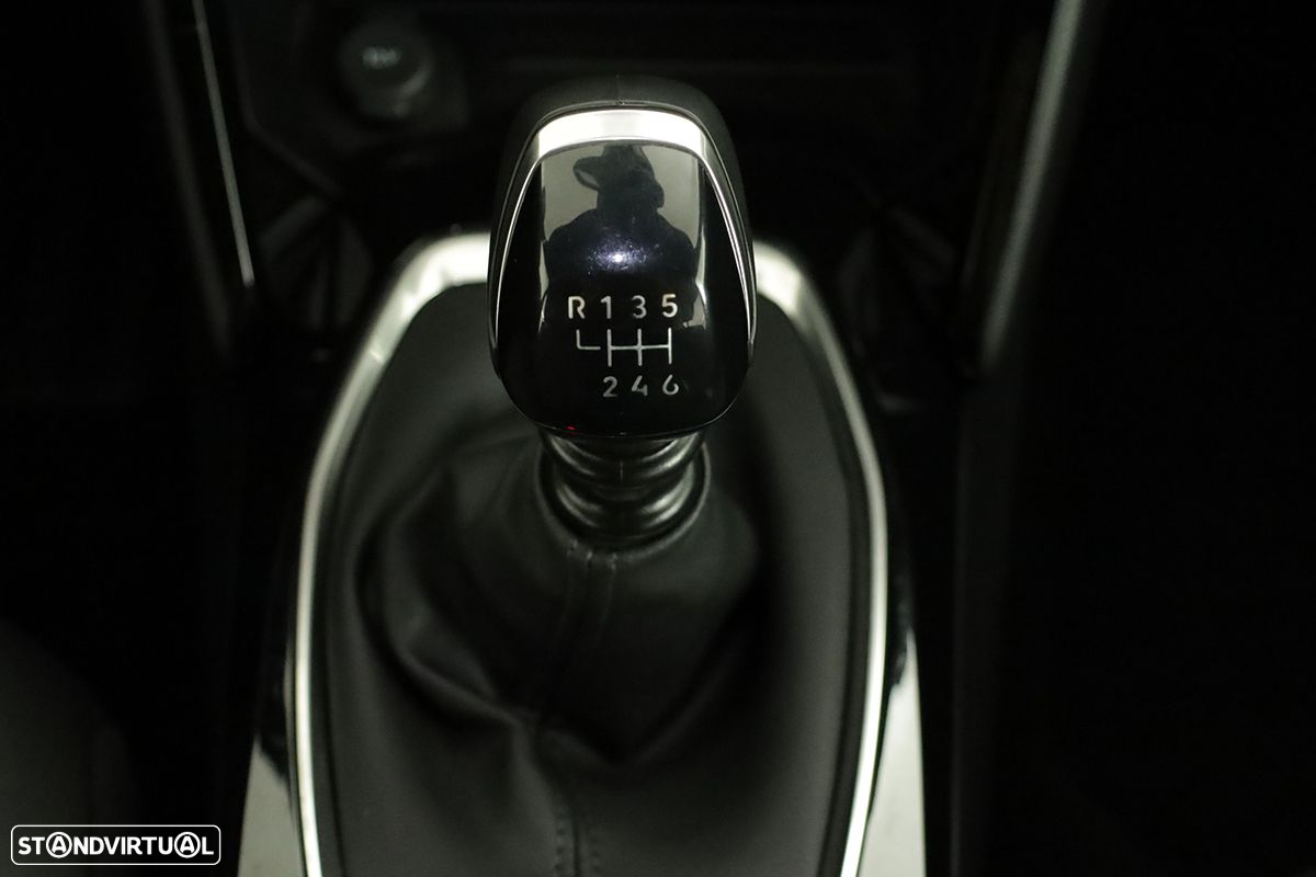 Peugeot 2008 1.2 PureTech Allure - 13
