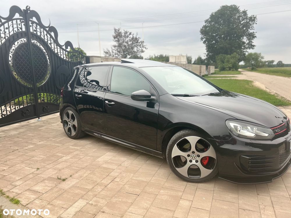Volkswagen Golf 2.0 GTI DSG - 4