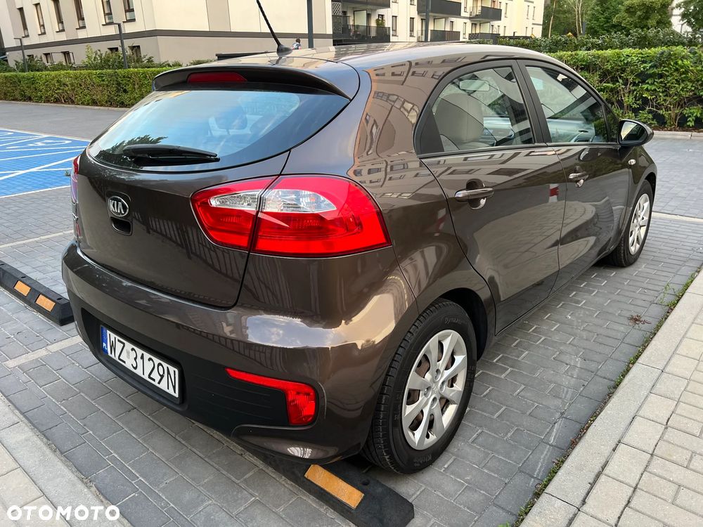 Kia Rio 1.4 M - 5