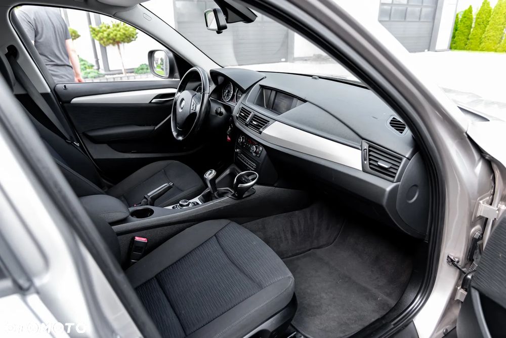 BMW X1 sDrive18d - 21