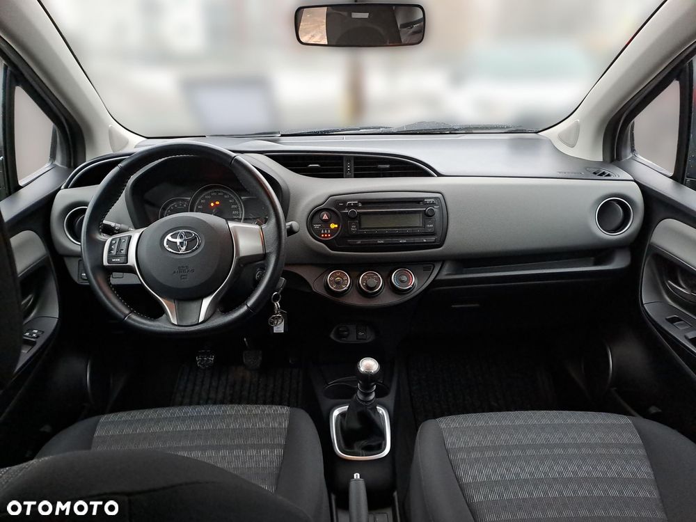 Toyota Yaris - 13