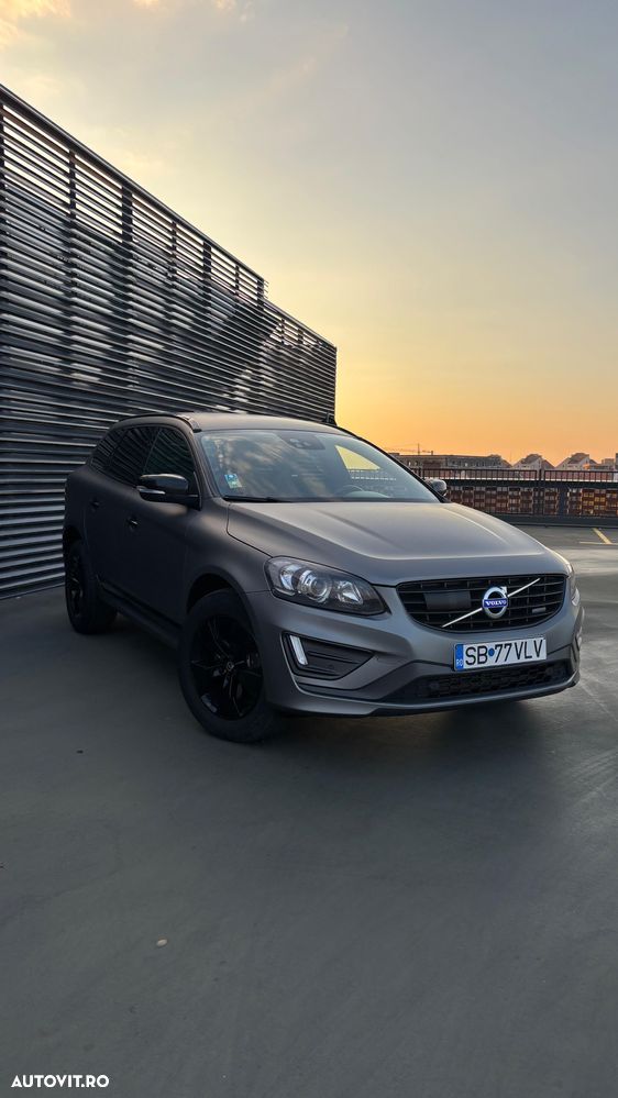 Volvo XC 60 D5AWD R-Design - 3