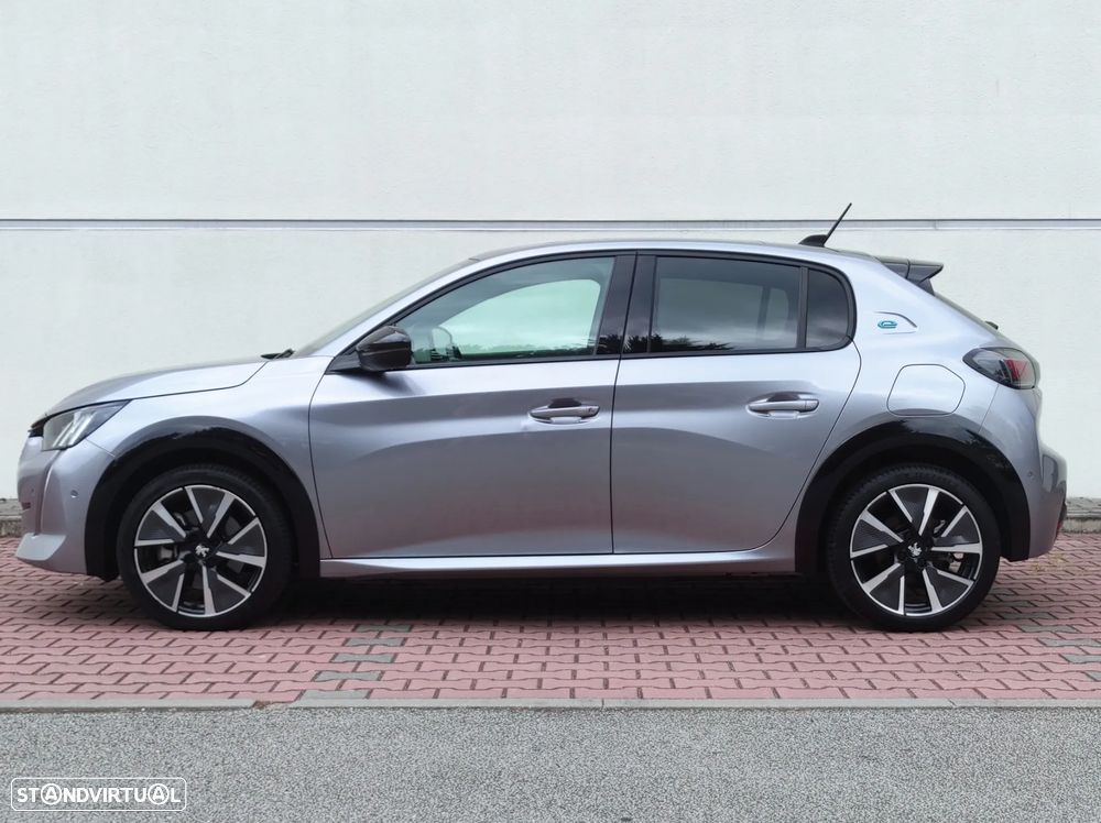 Peugeot e-208 GT - 13