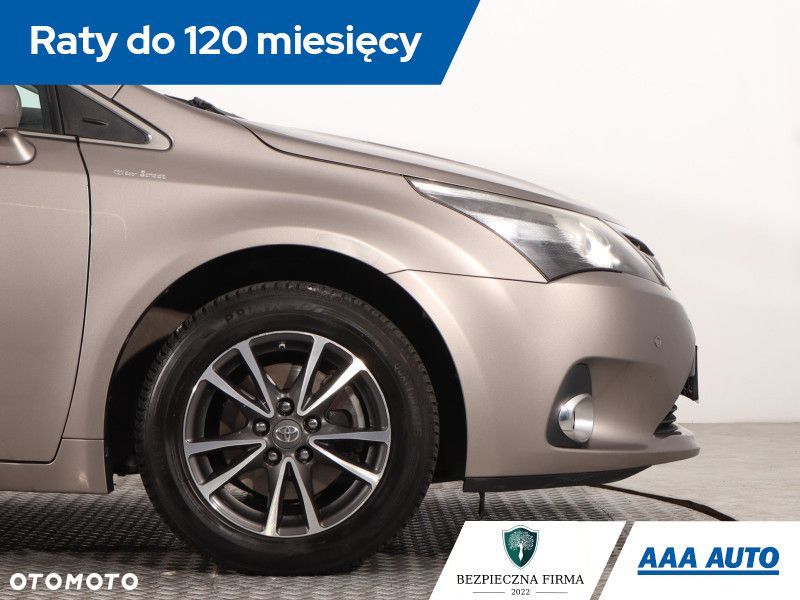 Toyota Avensis - 16