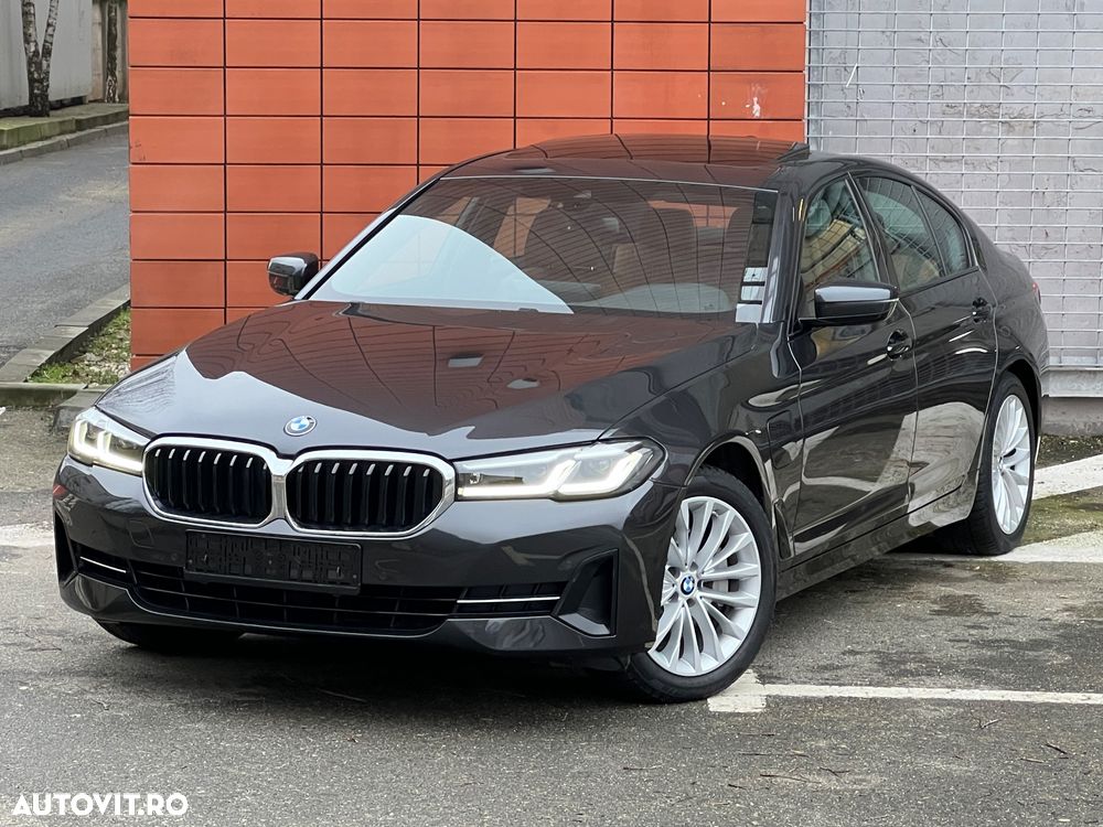 BMW Seria 5 530e Aut. Luxury Line - 4