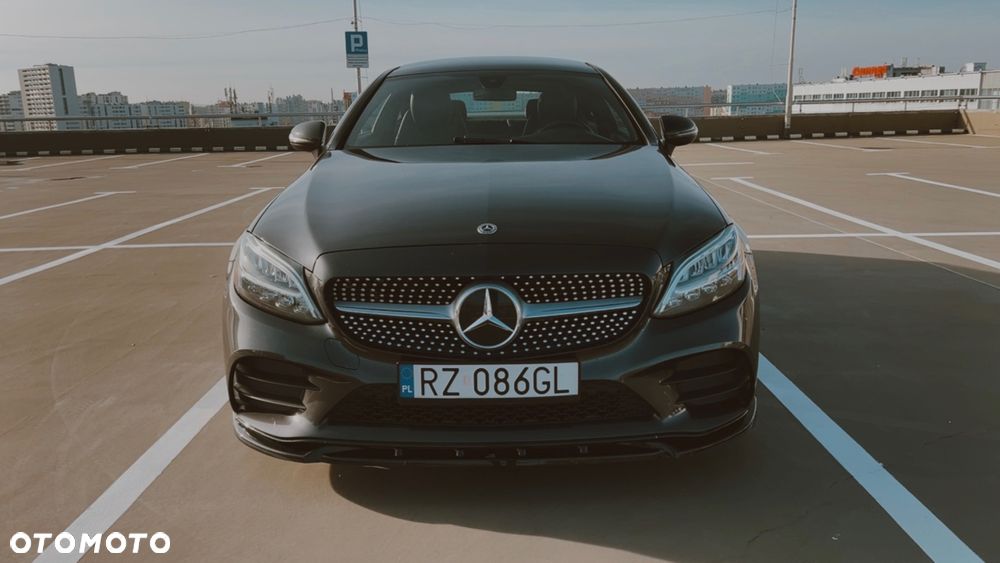Mercedes-Benz Klasa C 300 Coupe 9G-TRONIC AMG Line - 4