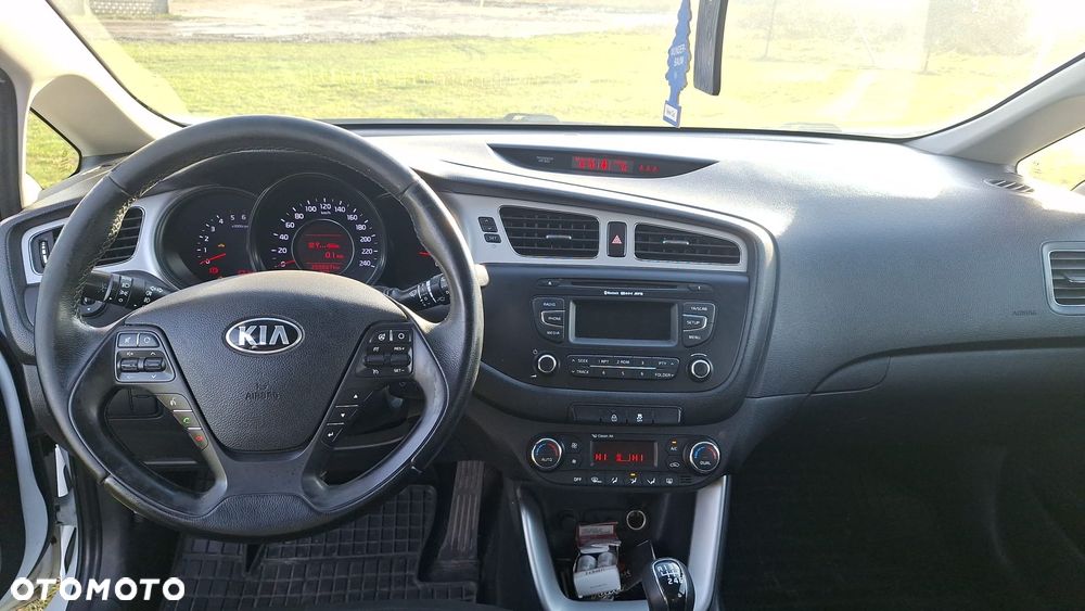 Kia Ceed 1.6 CRDi L - 4