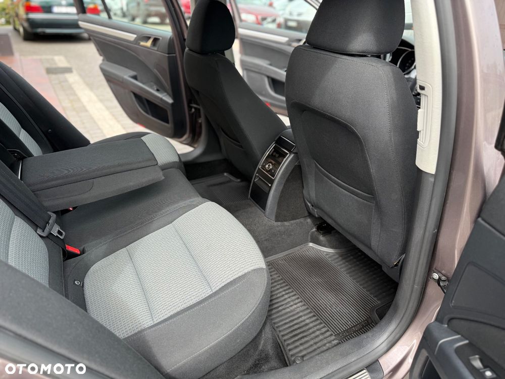 Skoda Superb 2.0 TDI DSG Elegance - 10