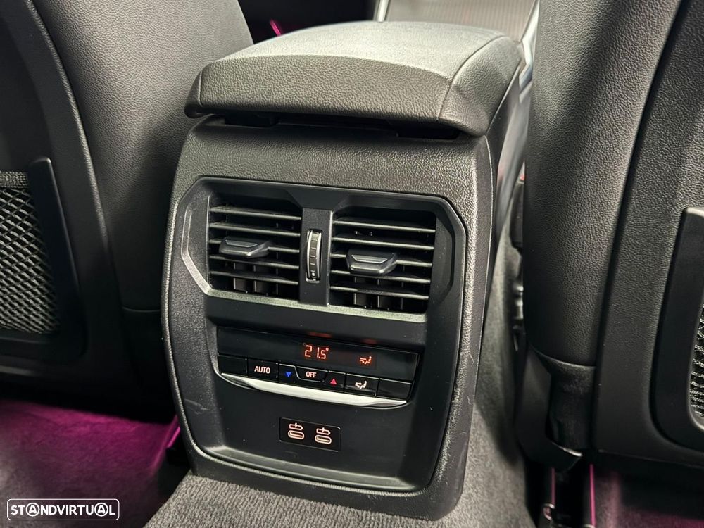 BMW 330 e Touring Pack M Auto - 52