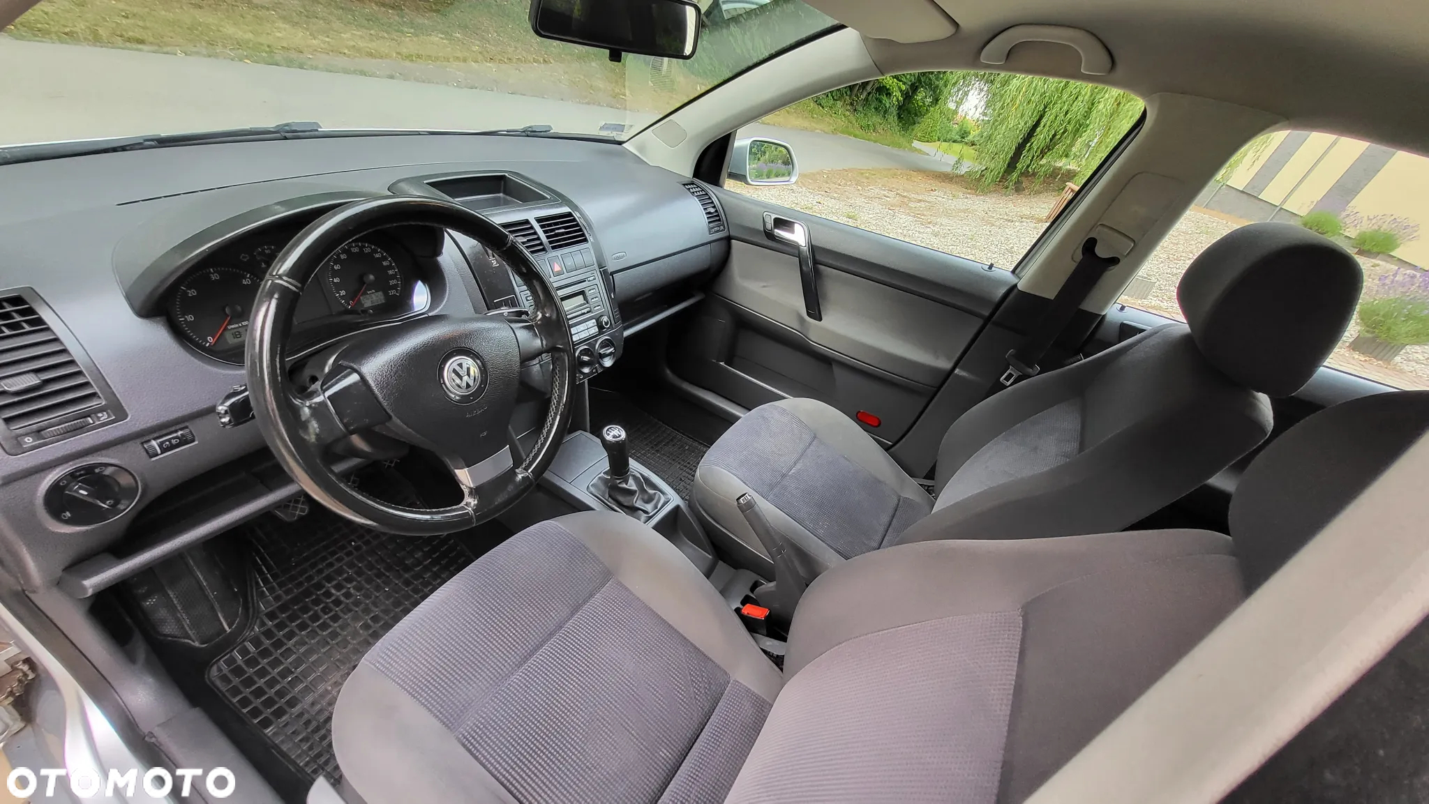 Volkswagen Polo - 8
