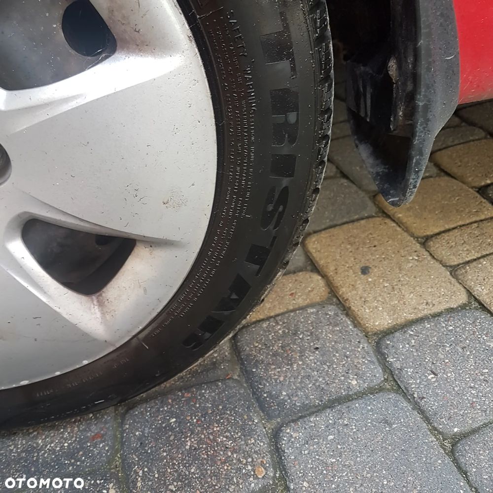 Imperial Snowpower HP zima 155/65 R14 75 T  Czytaj więcej: https://www.oponeo.pl/dane-opony/imperial-snowdragon-hp-155-65-r14-75-t/579404493?origin=shopping&utm_source=google&utm_medium=cpc&gad_source=1&gad_campaignid=22598281824&gclid=EAIaIQobChMI0Y2BuMeSkAMV_K-DBx0B1iAJEAQYASABEgJH-vD_BwE Powyższa treść jest wyłączną własnością Oponeo.pl S.A. - 5