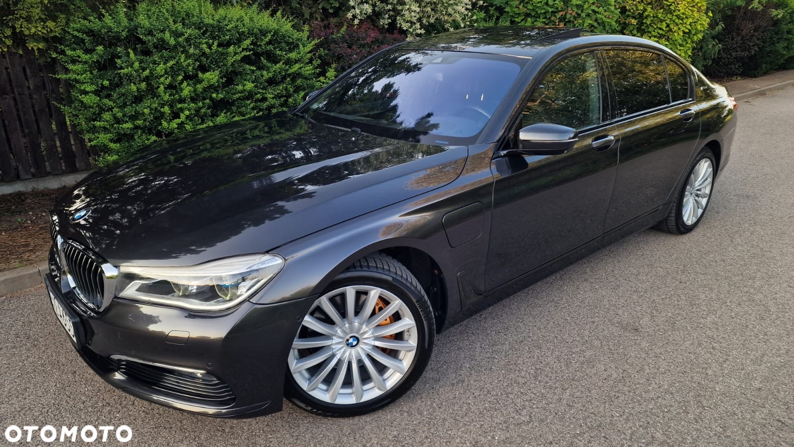 BMW Seria 7 740Le iPerformance - 3