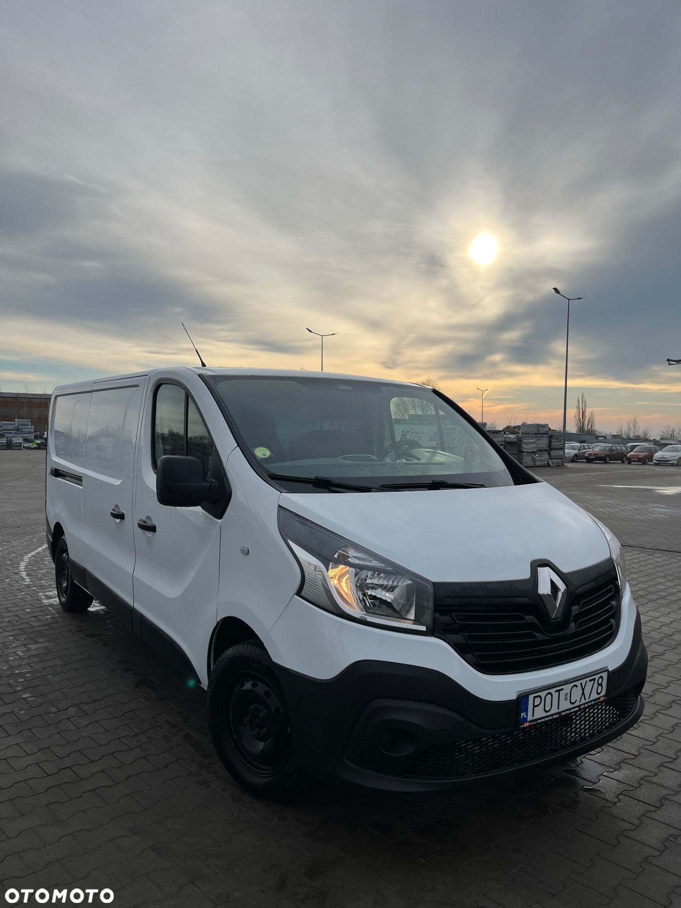 Renault Trafic - 2