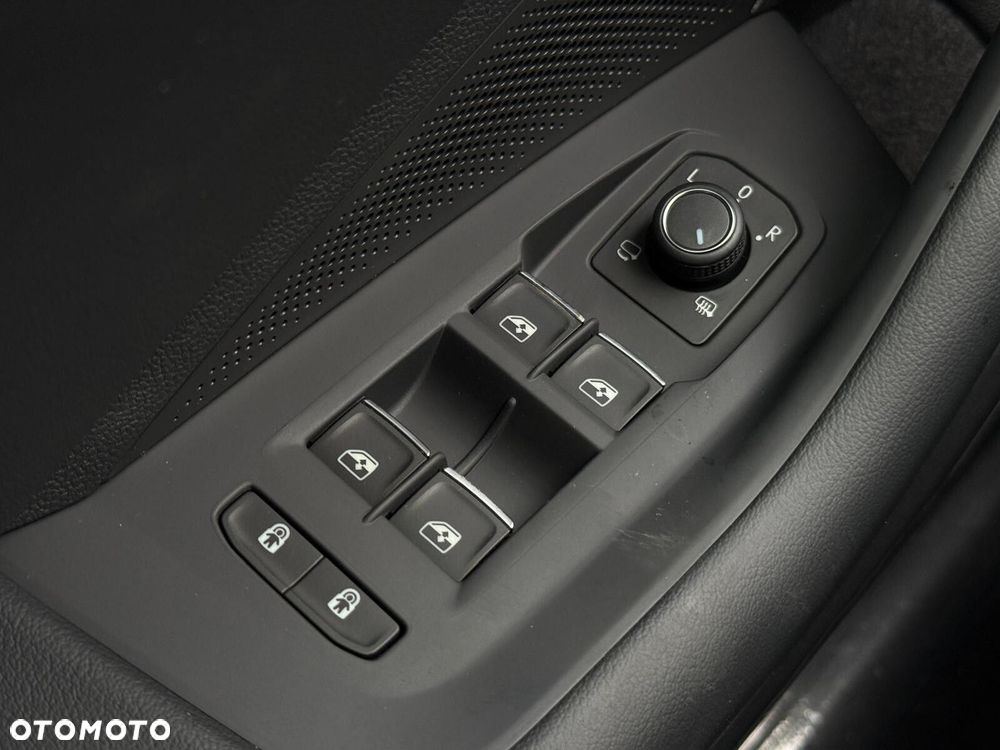 Volkswagen Passat - 27