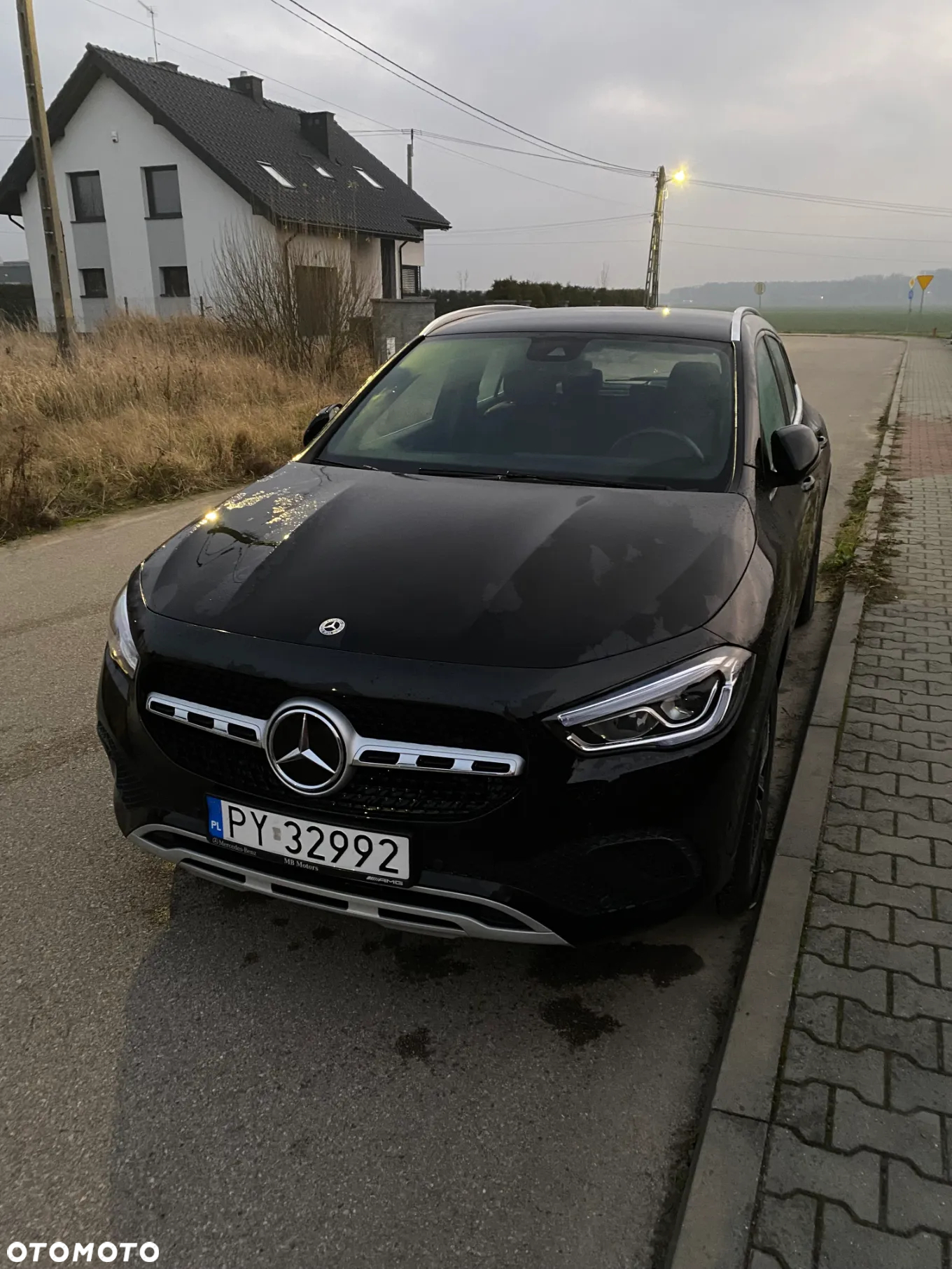 Mercedes-Benz GLA 200 Business Edition - 12
