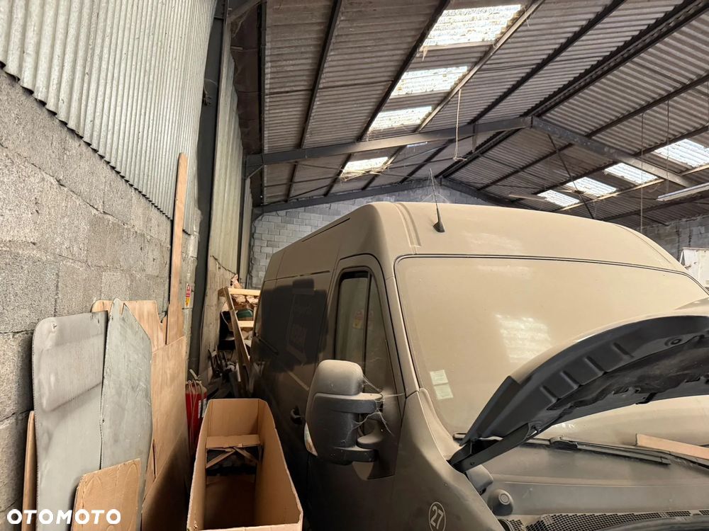 Nissan NV400 - 5