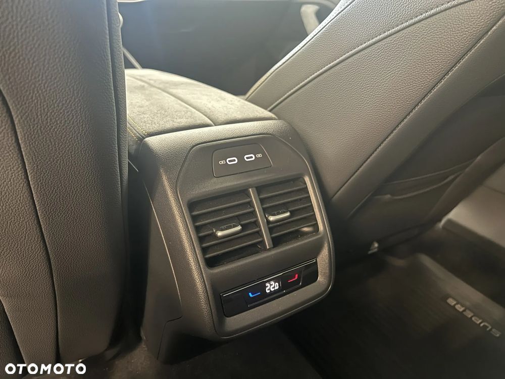 Skoda Superb 2.0 TDI SCR 4x4 Edition 130 DSG - 15