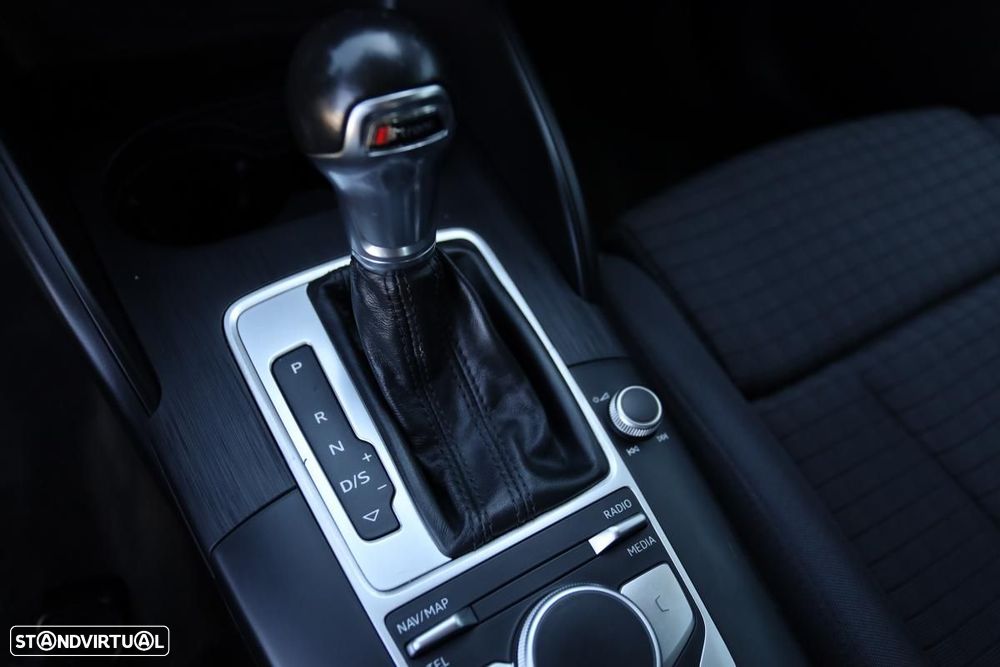 Audi A3 Sportback 1.6 TDI Sport S tronic - 10