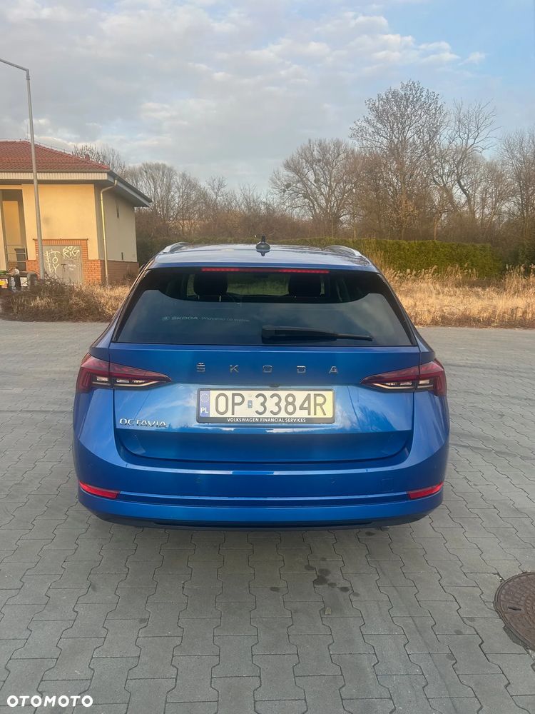 Skoda Octavia 2.0 TDI Style DSG - 6