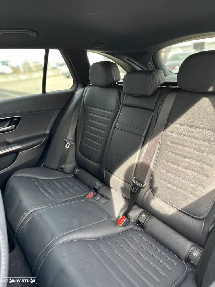 Mercedes-Benz C 300 de AMG Line - 16