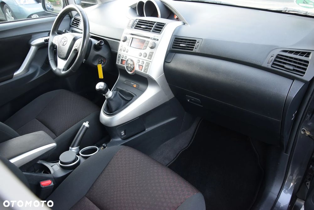 Toyota Verso - 17