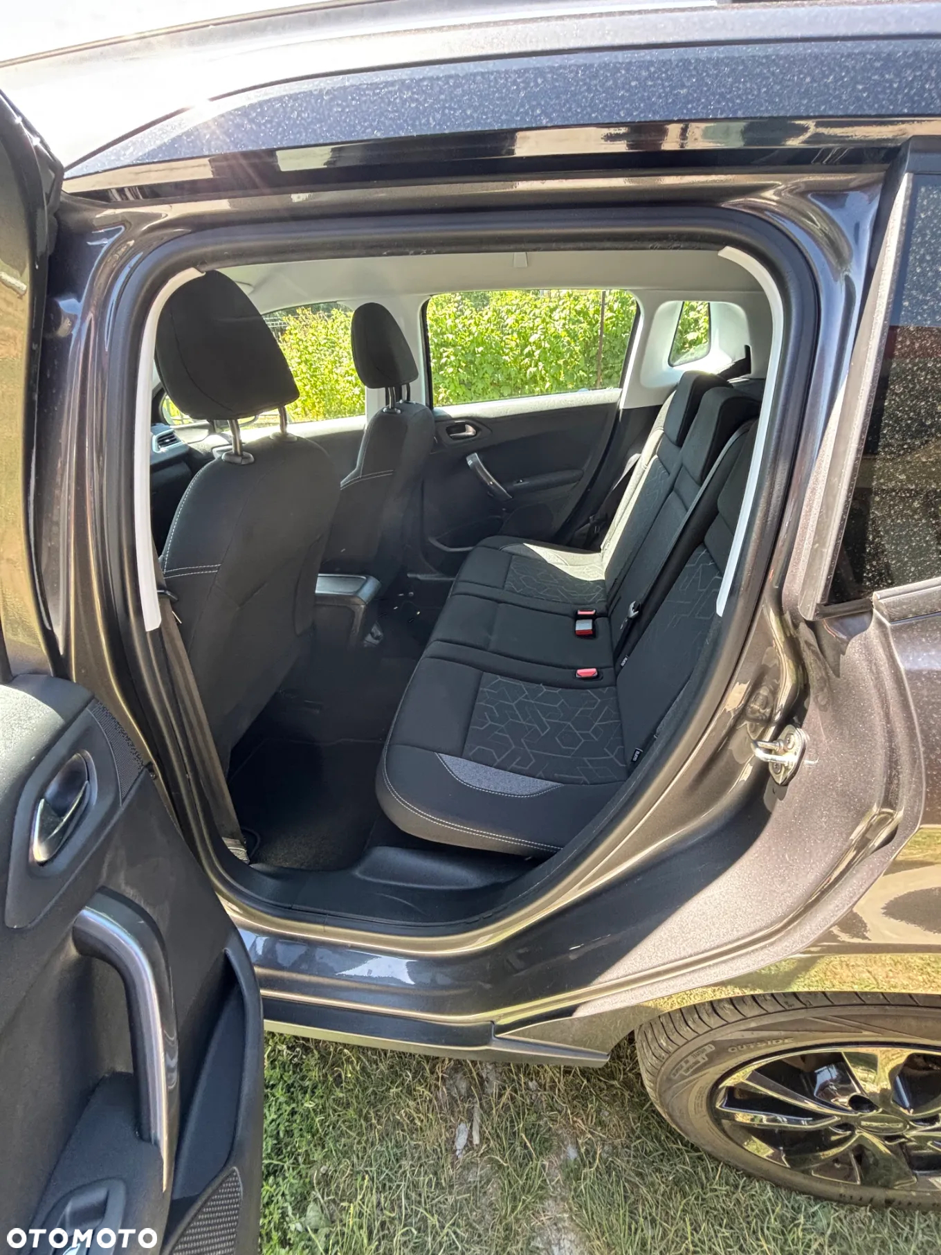 Peugeot 2008 - 7