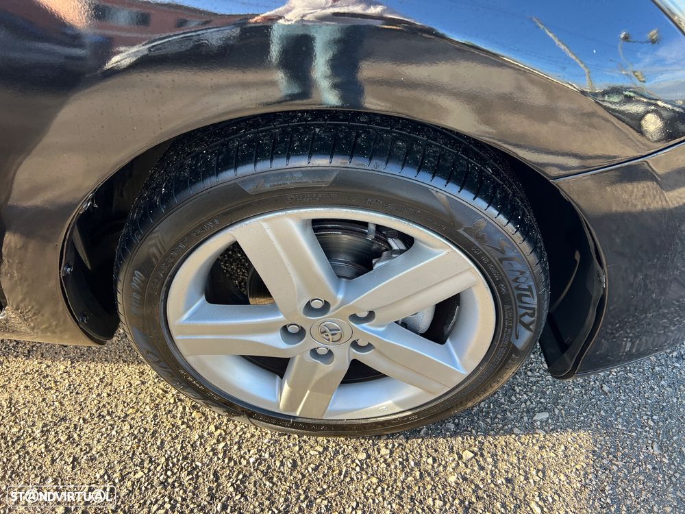 Toyota Auris 1.4 D-4D Exclusive +P.Sport+VSC - 15