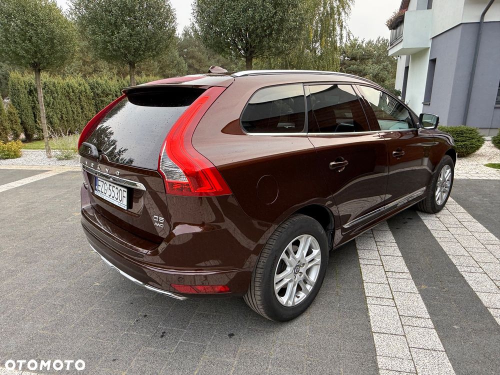 Volvo XC 60 D5 AWD Summum - 4