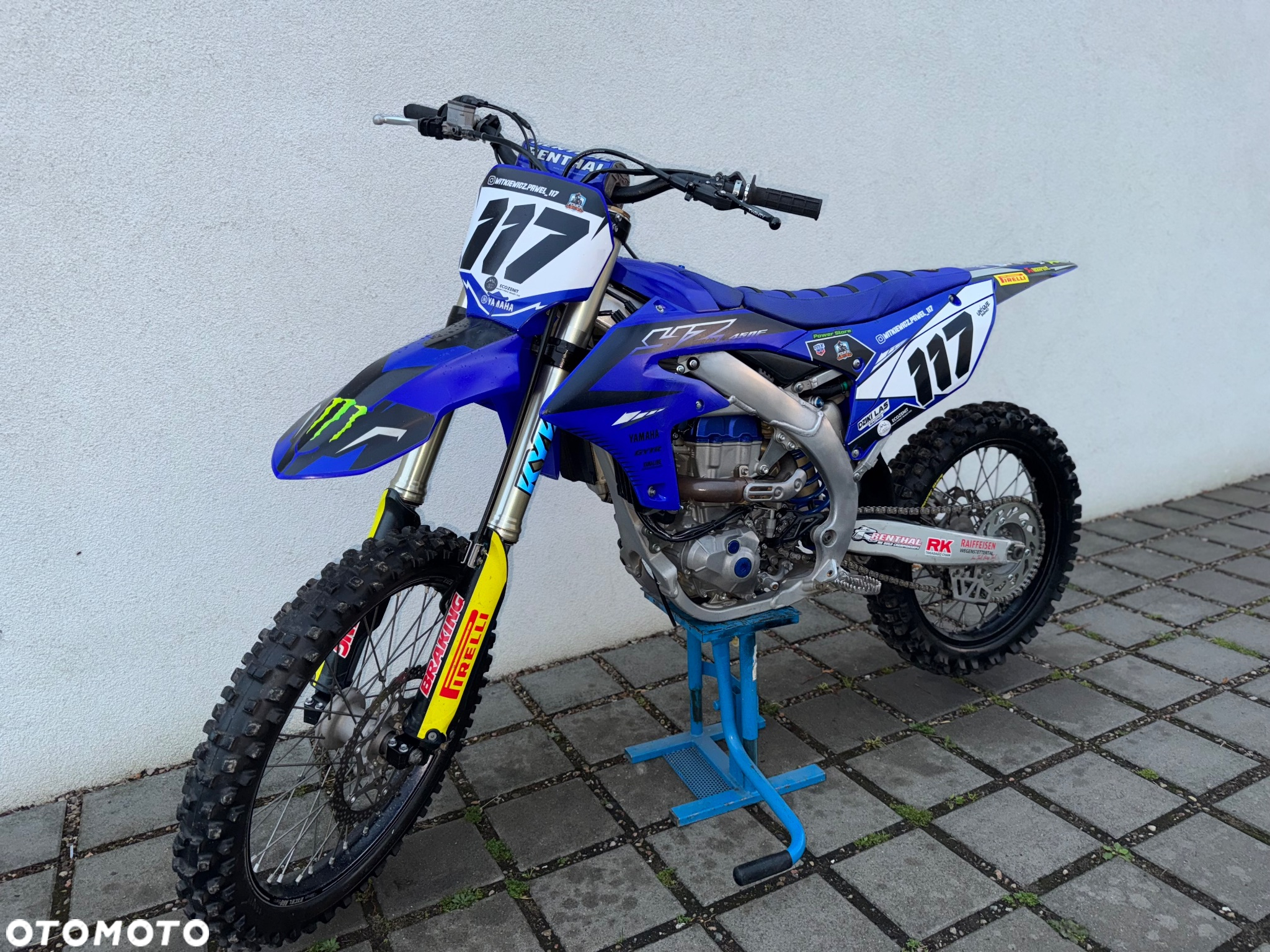 Yamaha YZF - 9