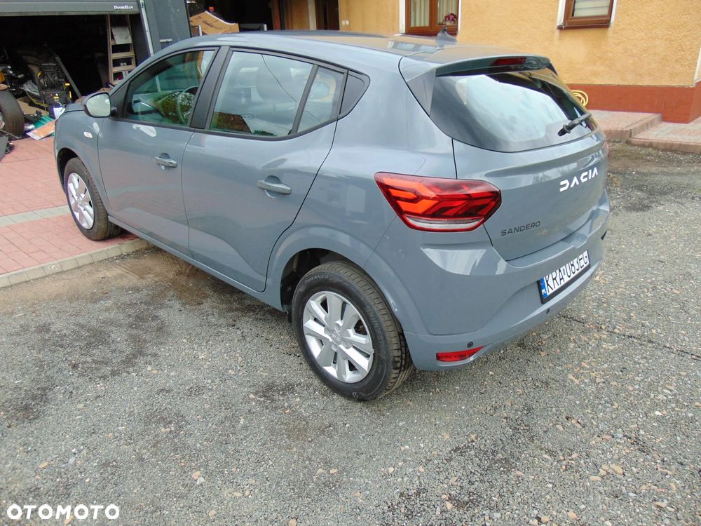 Dacia Sandero - 3