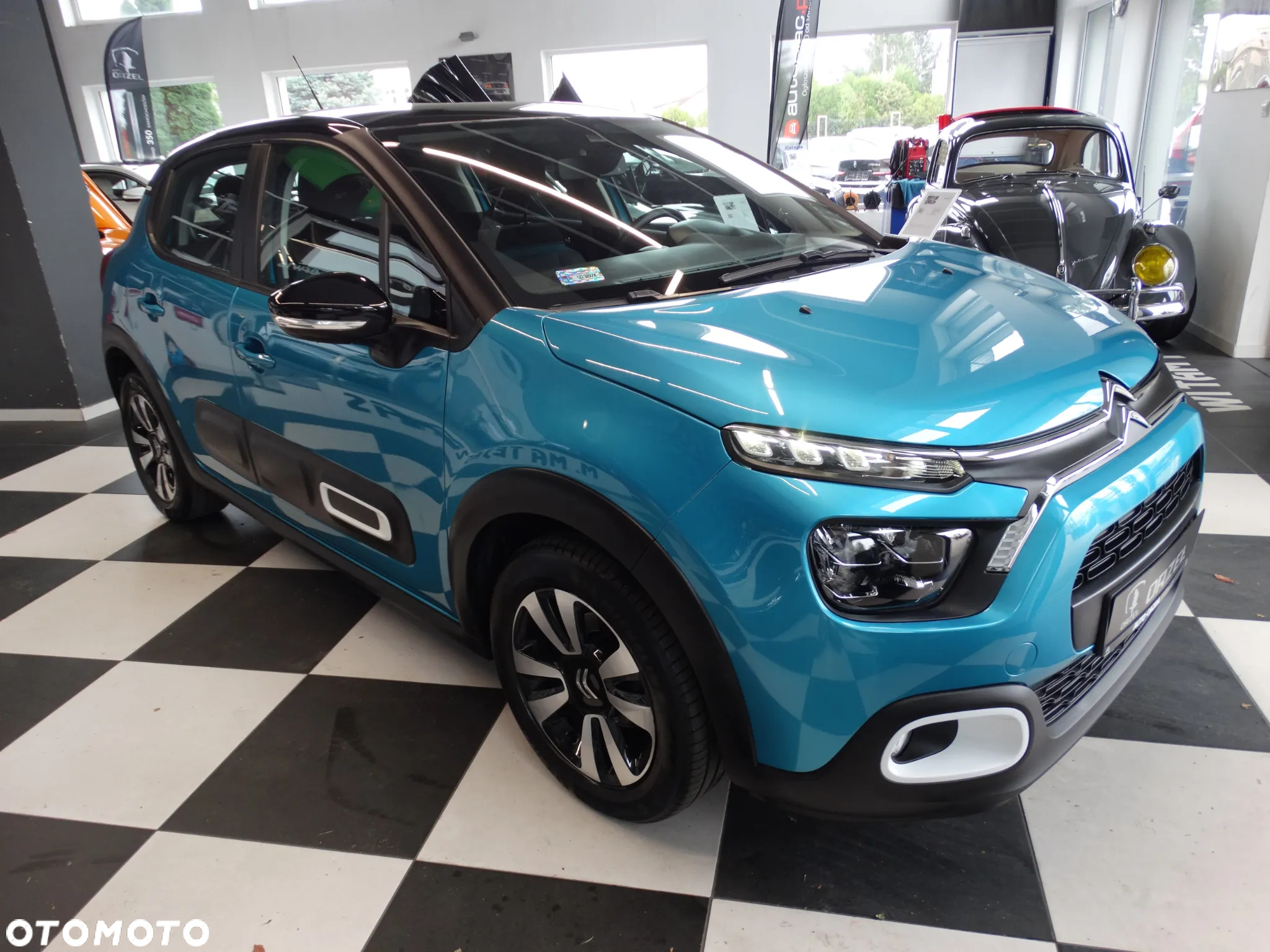 Citroën C3 1.2 PureTech Shine - 18