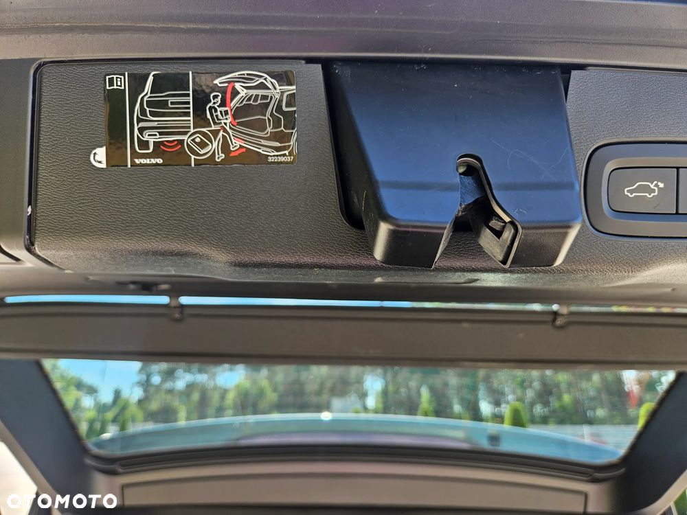 Volvo XC 60 B4 B Geartronic Momentum Pro - 14