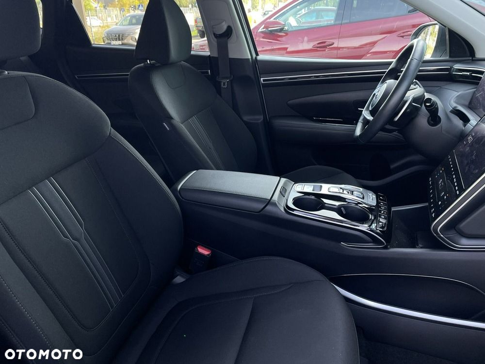 Hyundai Tucson 1.6 T-GDi HEV Executive 2WD - 16