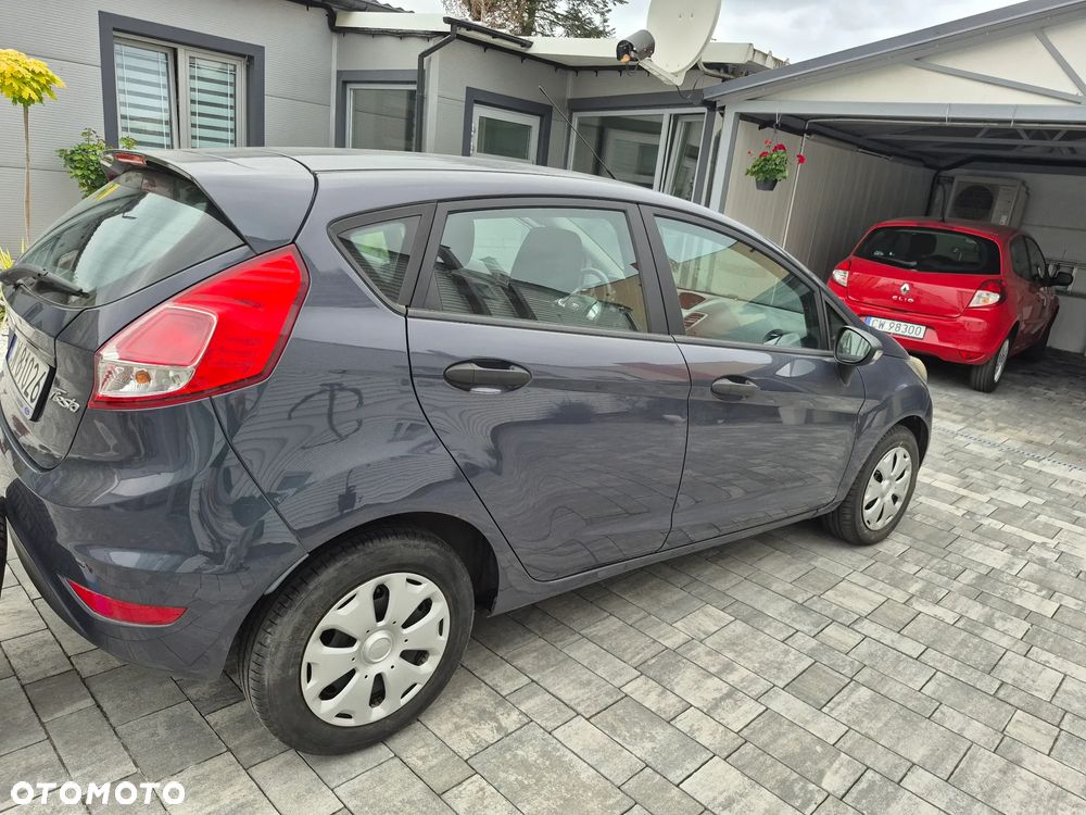 Ford Fiesta 1.25 Silver X (Ambiente) - 11