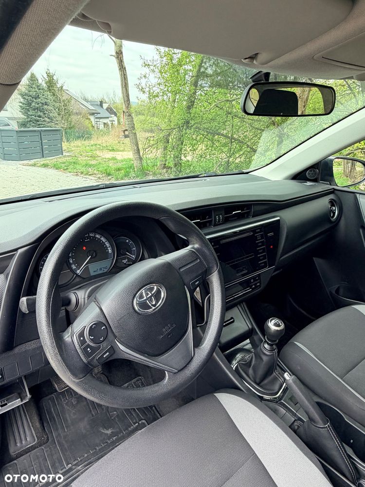 Toyota Auris 1.33 VVT-i Active - 10