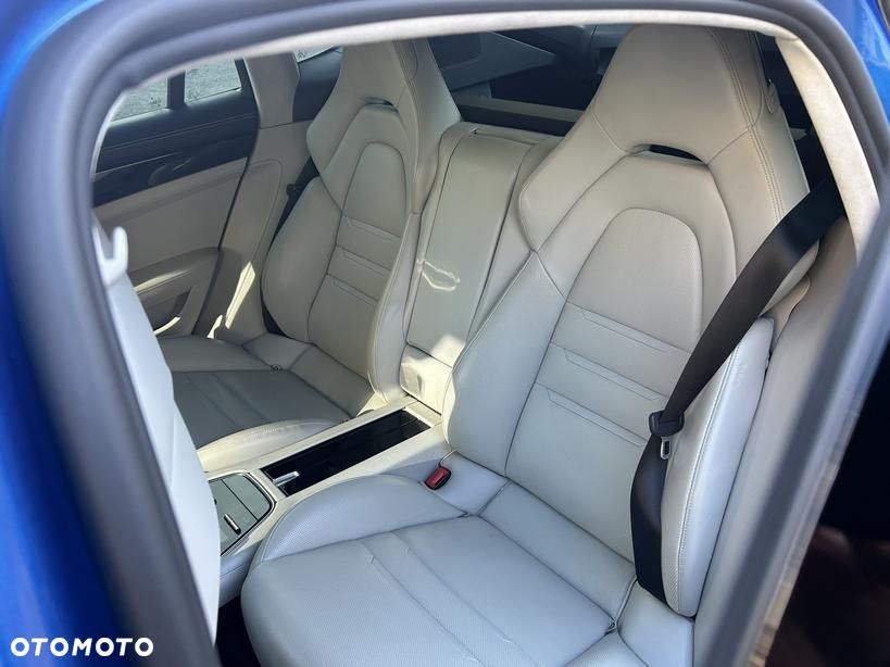 Porsche Panamera - 14