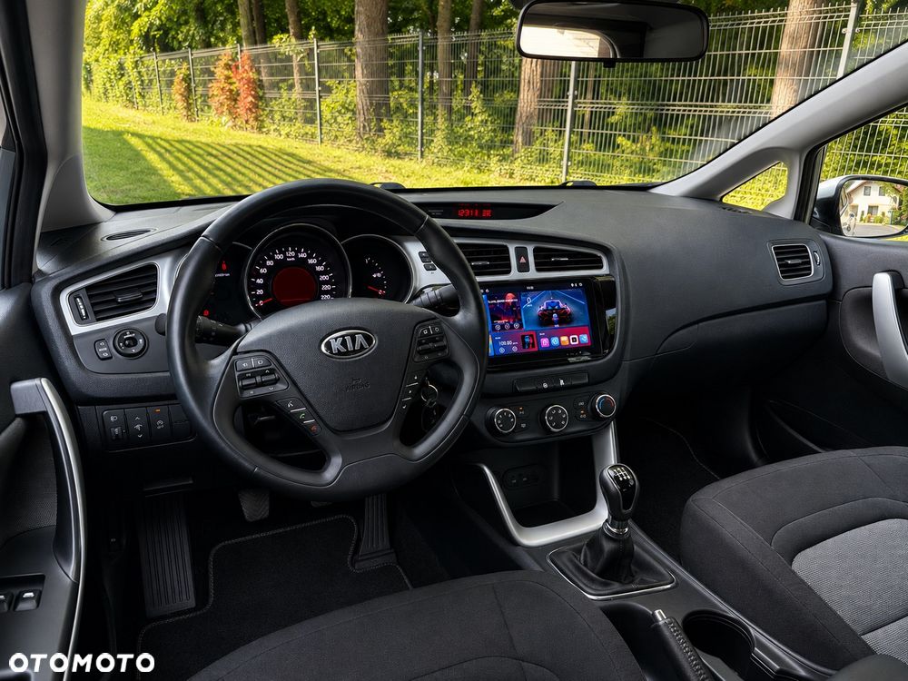Kia Ceed 1.6 GDI Business Line - 19
