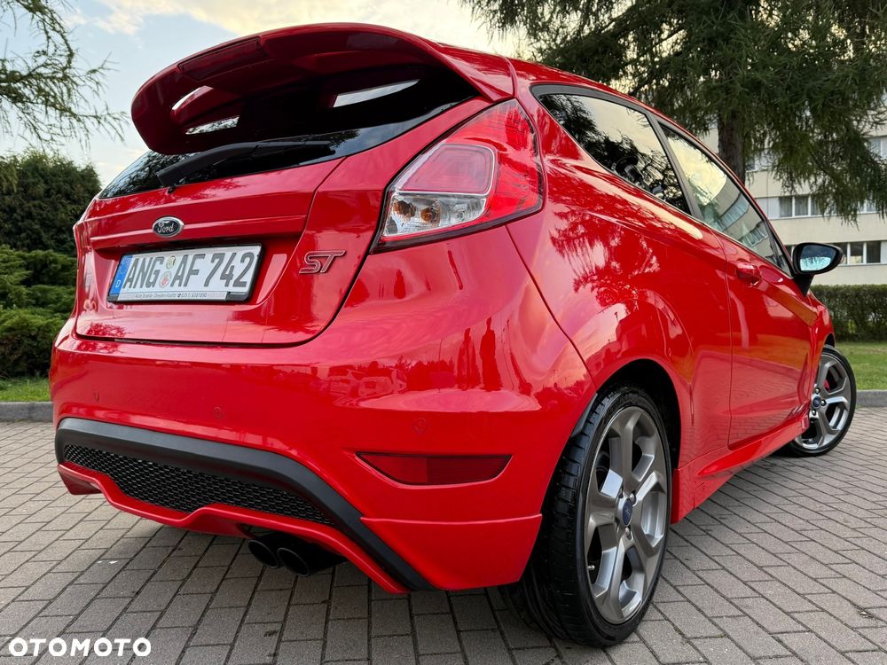 Ford Fiesta ST - 23
