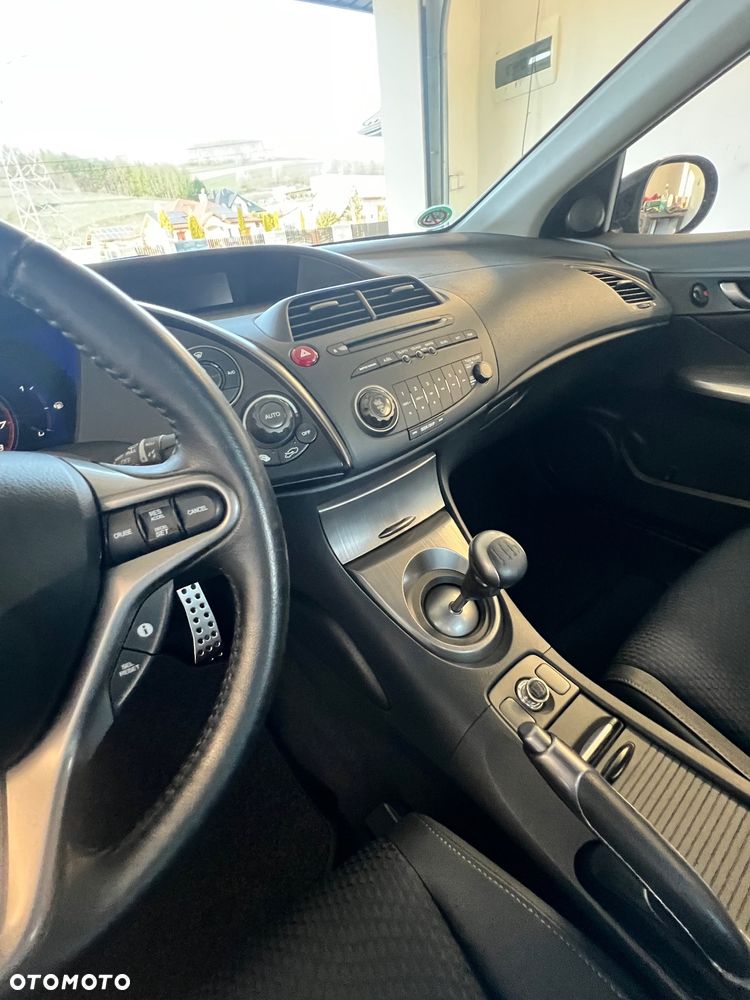 Honda Civic 1.4 i-VTEC Sport Black Edition - 18